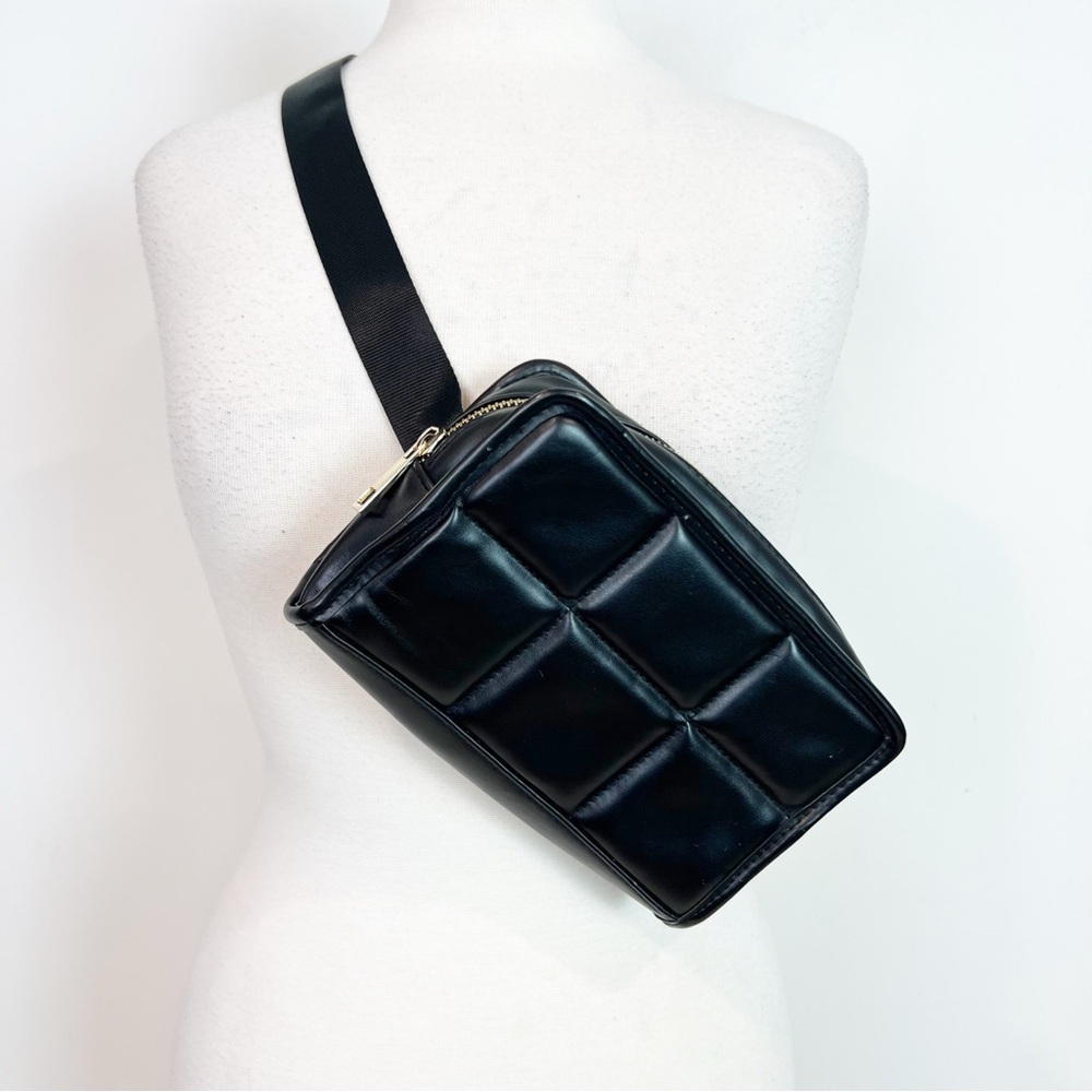 AMANDA UPRICHARD NEW YORK BLACK QUILTED VEGAN LEATHER BELT BAG CROSS BODY PURSE